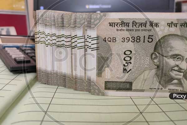 नेपालले मात्रै चाहेर पनि भारु ५०० भन्दा माथिका नोट चलाउन सक्ने अवस्था छैनः अर्थमन्त्री पौडेल
